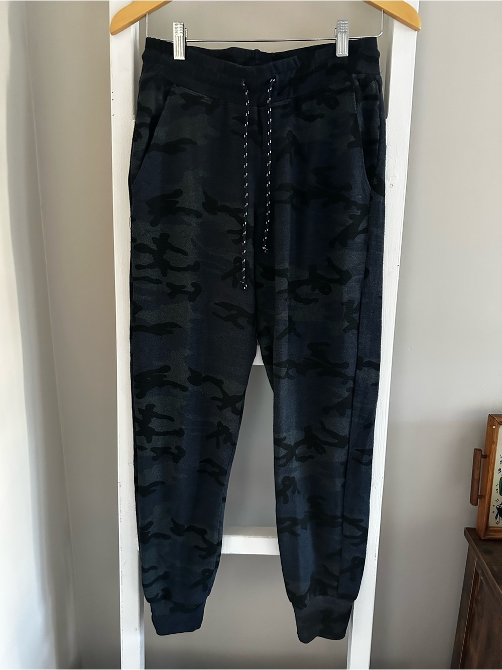 Sundry Women’s Joggers Lounge Pants